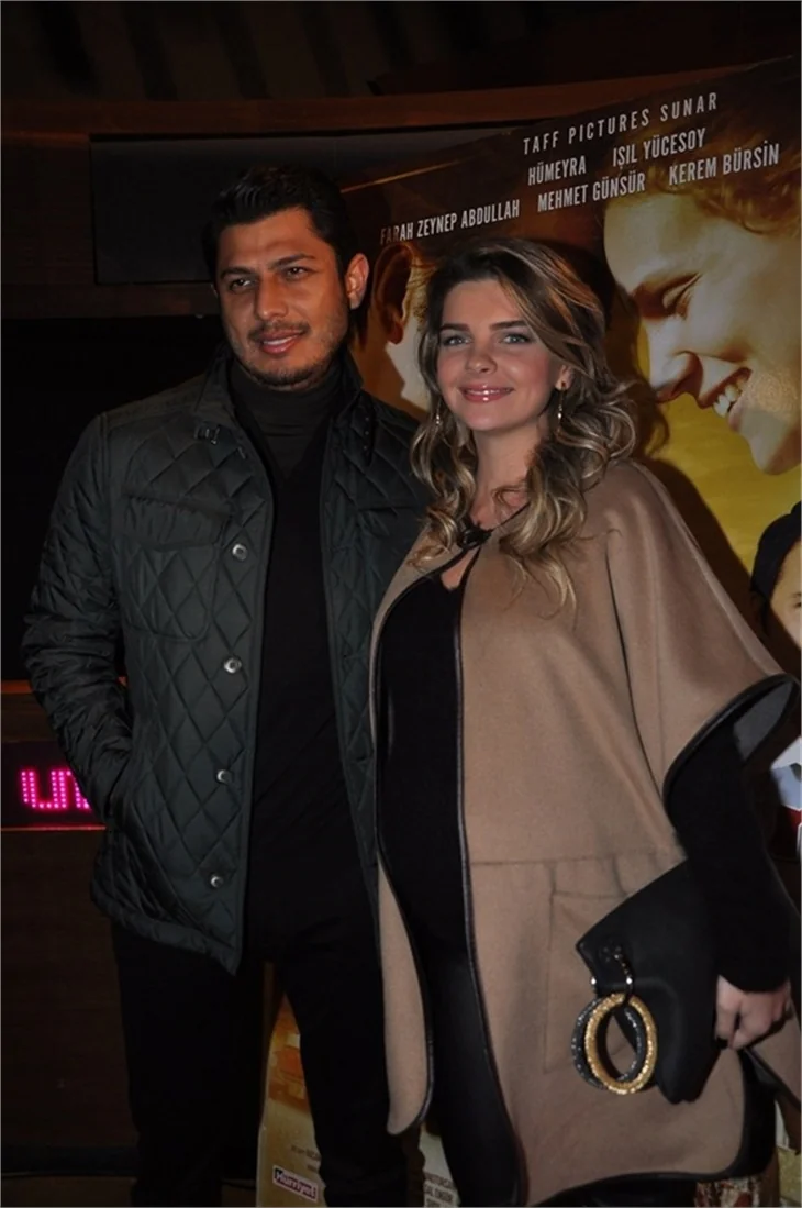 'Unutursam Fısılda'nın galasına ünlü akını!