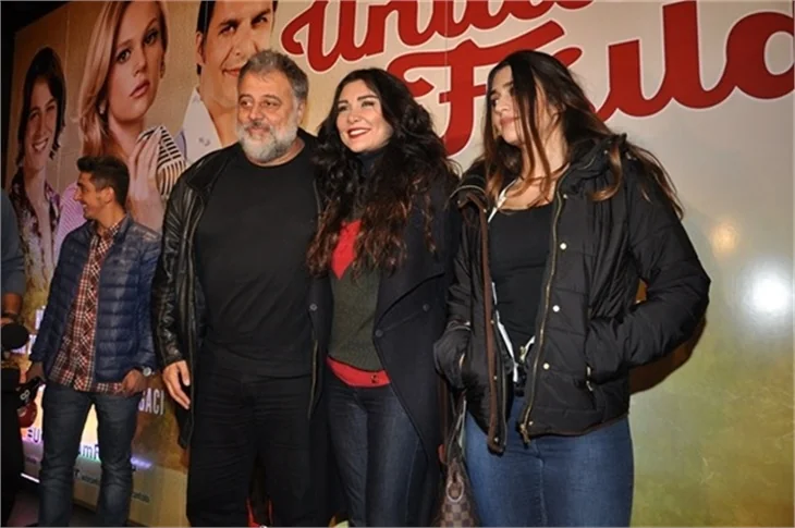 'Unutursam Fısılda'nın galasına ünlü akını!