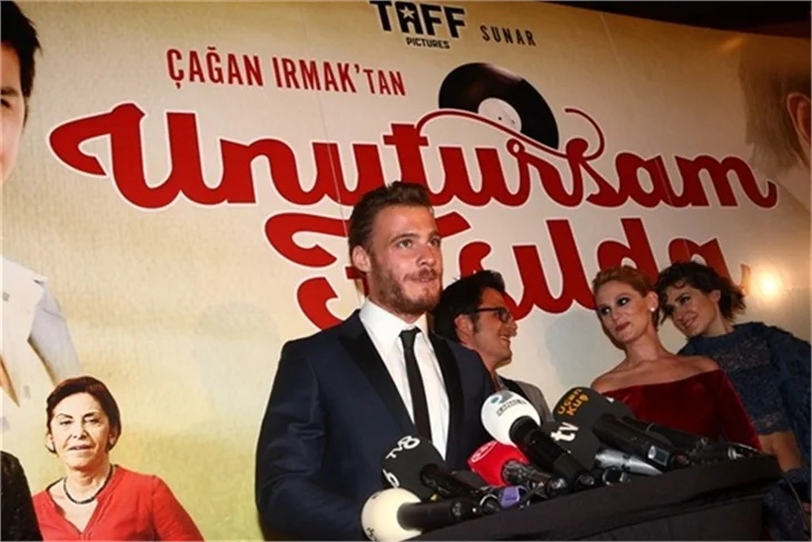 'Unutursam Fısılda'nın galasına ünlü akını!