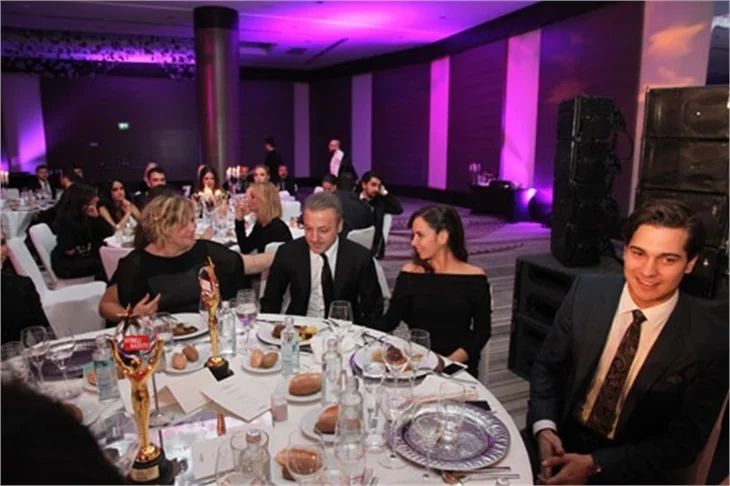 5. Ayaklı Gazete Tv Yıldızları ödül gecesi yapıldı!
