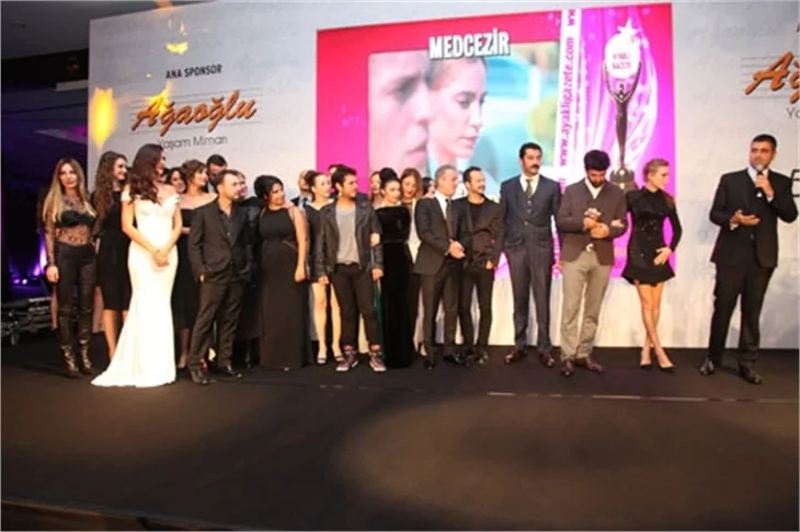 5. Ayaklı Gazete Tv Yıldızları ödül gecesi yapıldı!