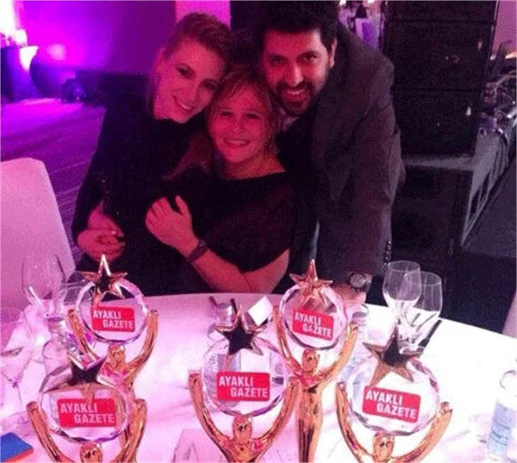 5. Ayaklı Gazete Tv Yıldızları ödül gecesi yapıldı!