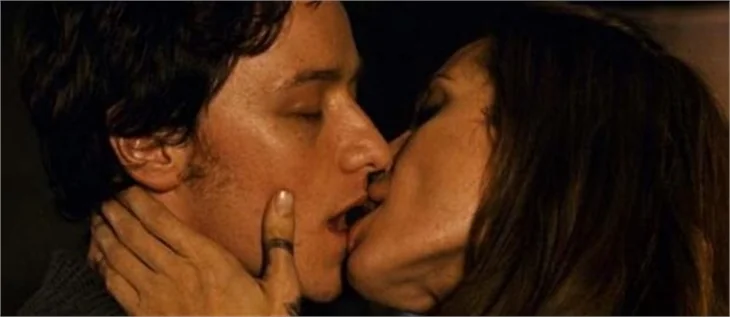 Hollywood'un en kötü öpüşen ünlüleri!