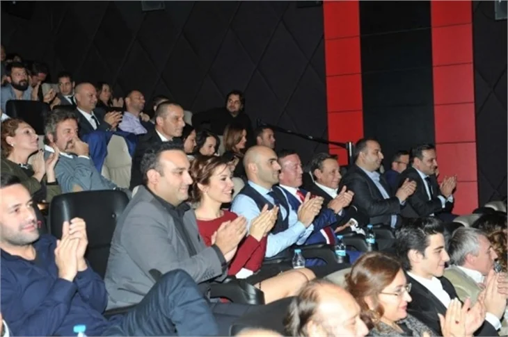'Olur Olur' filminin galası yapıldı!