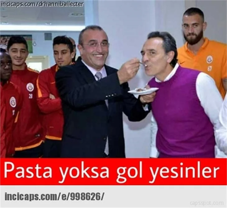 G.Saray kaybetti, sosyal medya bu capslerle yıkıldı!