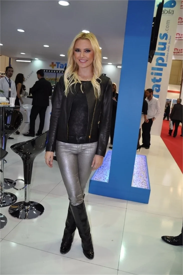 Ece Erken ile Serkan Uçar kavga etti!