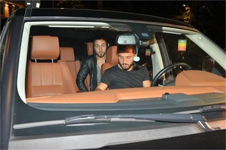 Galatasaraylı futbolcular maçtan sonra bara gidince...