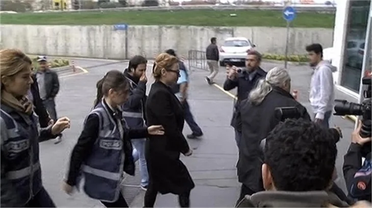 "Deniz isterse cezaevinde evleniriz!"