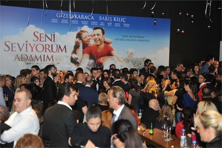 'Seni Seviyorum Adamım' filminin galası yapıldı!