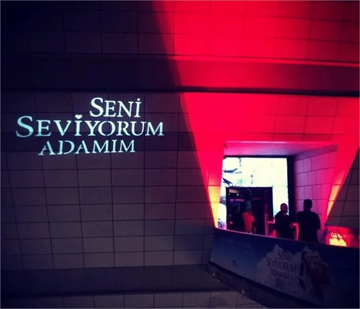 'Seni Seviyorum Adamım' filminin galası yapıldı!