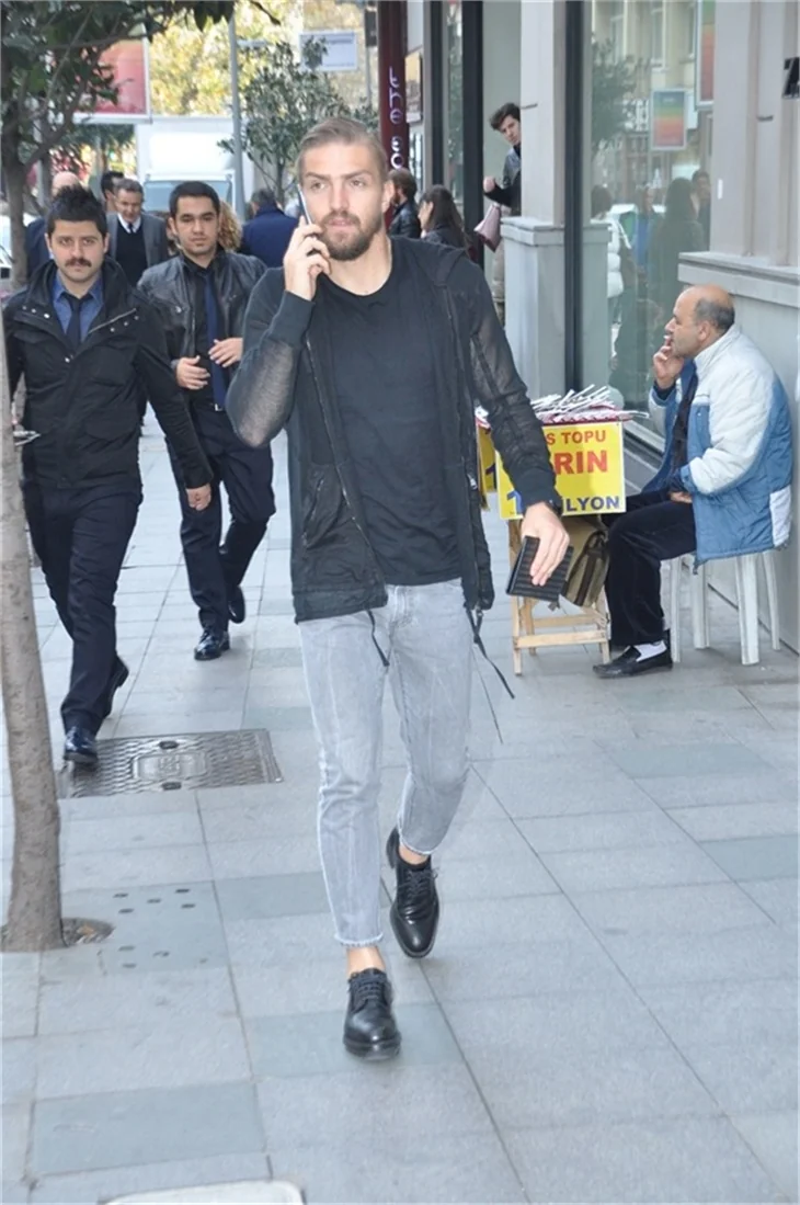 Asena Erkin: Kulaklarım kevgir gibi...