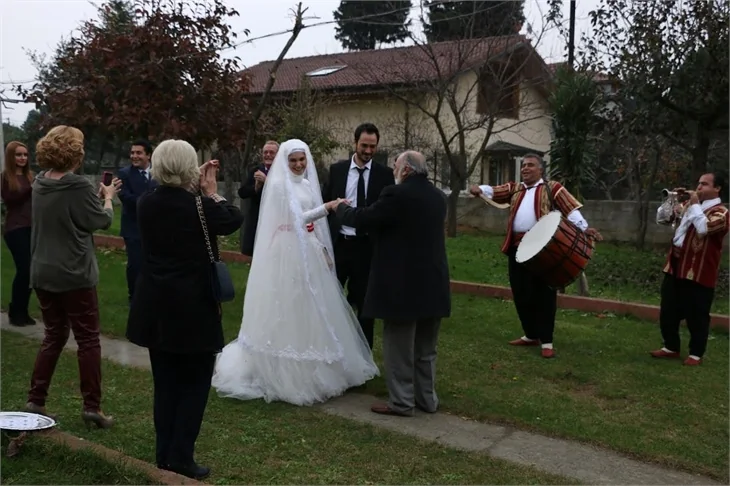 Diğer Yarım'da sürpriz düğün!