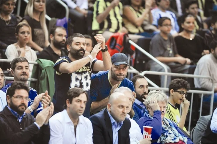Ünlülerin Fenerbahçe desteği!