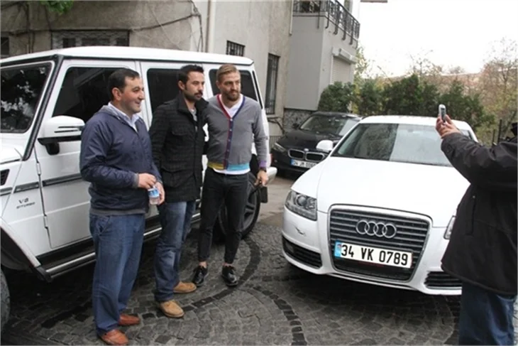 Caner Erkin'den ilan-ı Aşk!