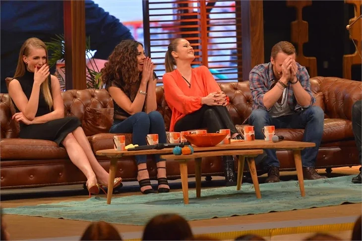 Şeref Meselesi ekibi Beyaz Show'daydı!