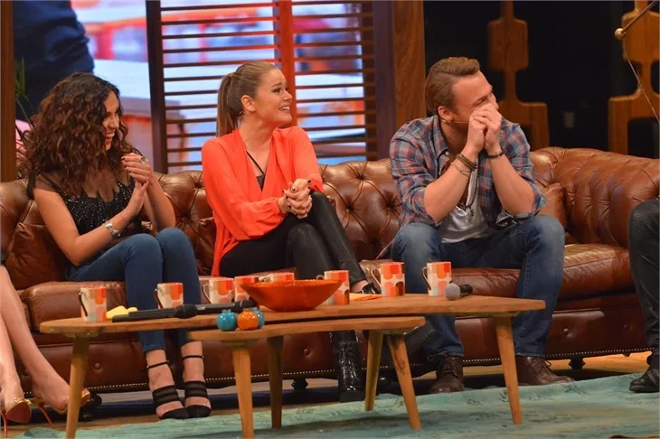 Şeref Meselesi ekibi Beyaz Show'daydı!