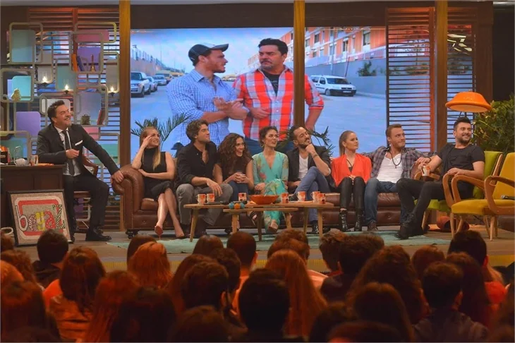 Şeref Meselesi ekibi Beyaz Show'daydı!