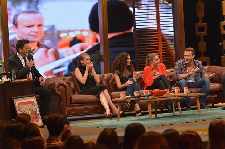 Şeref Meselesi ekibi Beyaz Show'daydı!