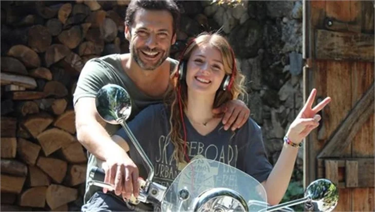 Gizem Karaca kendi galasını kaçırdı!