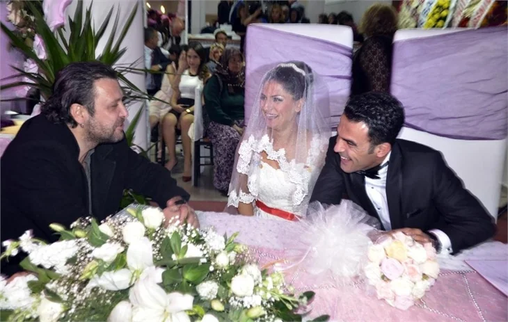 Nejat İşler nikah şahidi oldu!