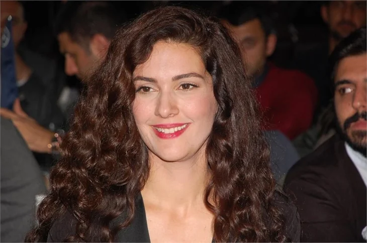 'Karadayı'nın Suna'sı İrem Kahyaoğlu'nun doğum günü kutlaması