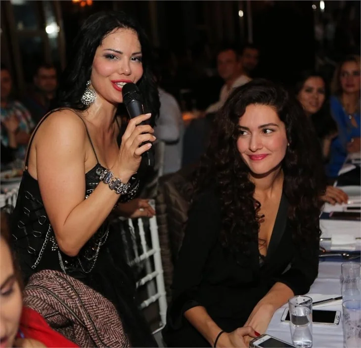 'Karadayı'nın Suna'sı İrem Kahyaoğlu'nun doğum günü kutlaması