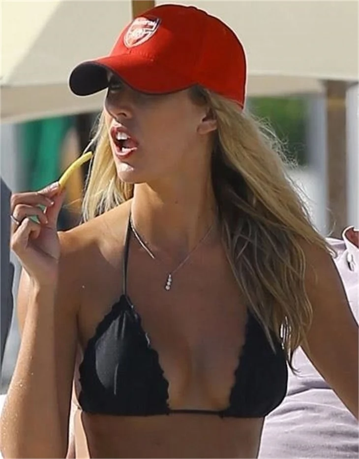 Lauren Stoner'den seksi kareler!