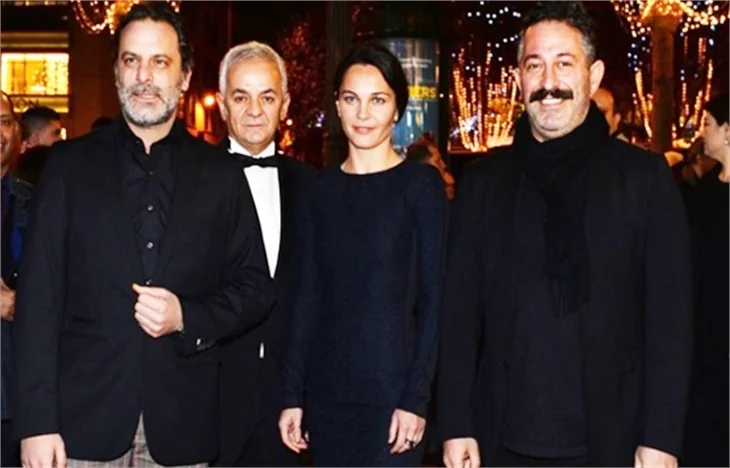 Paris’te Cem Yılmaz’ın filminin galası yapıldı!