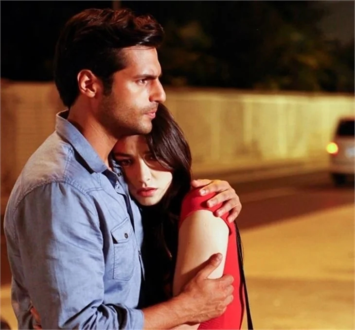 Kiraz Mevsimi'nde sürpriz ayrıllık!