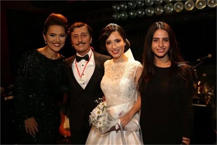 Ayşegül Akdemir evlendi!