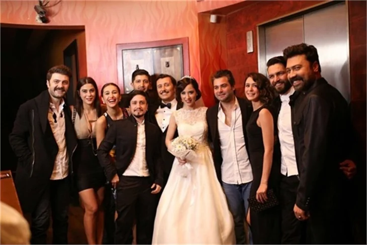 Ayşegül Akdemir evlendi!