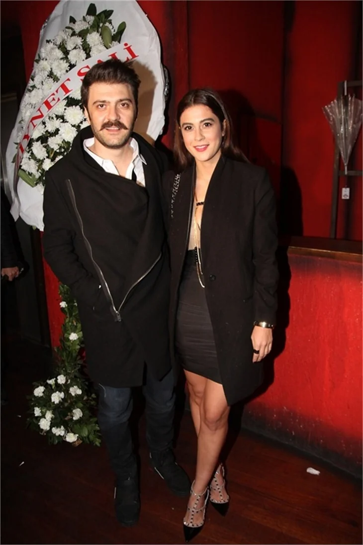 Ayşegül Akdemir evlendi!