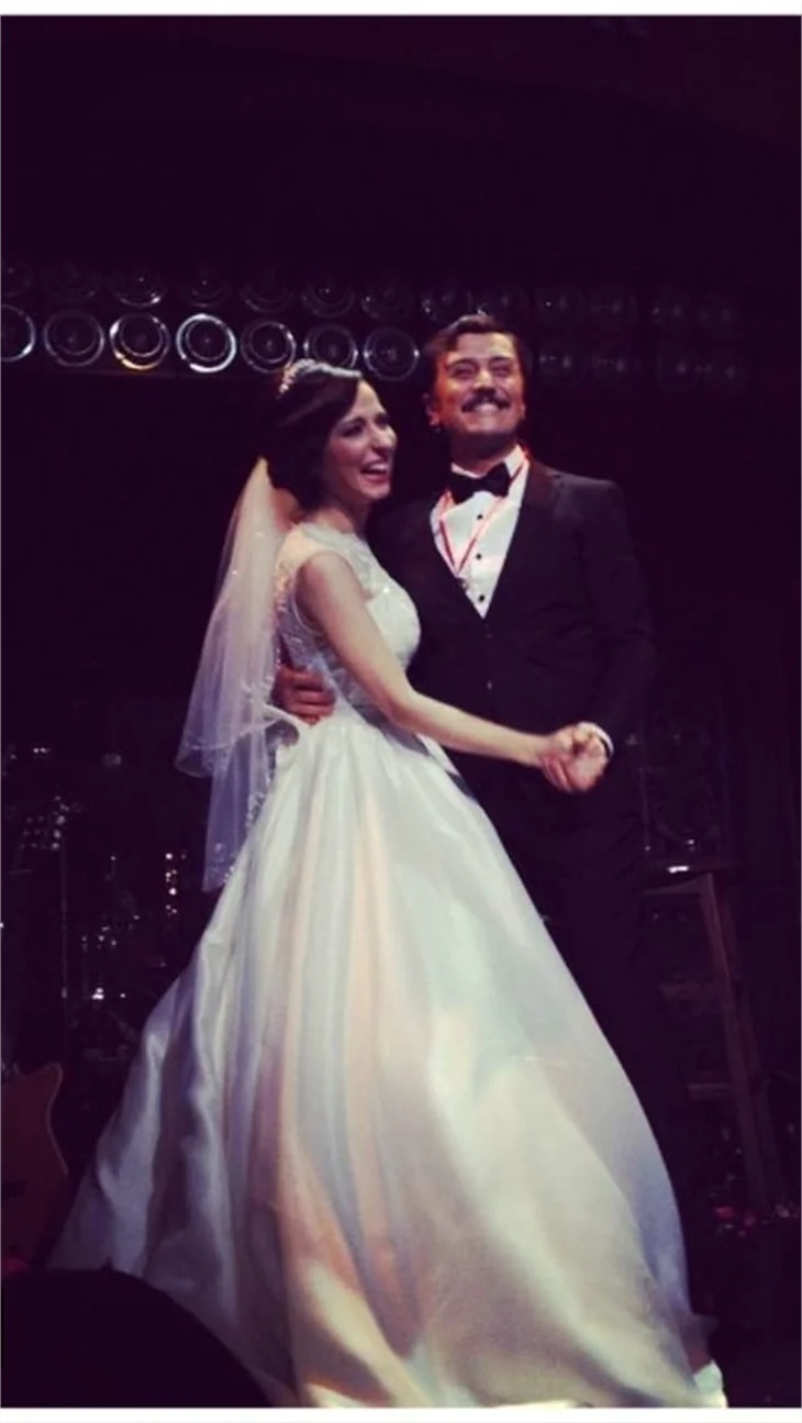 Ayşegül Akdemir evlendi!