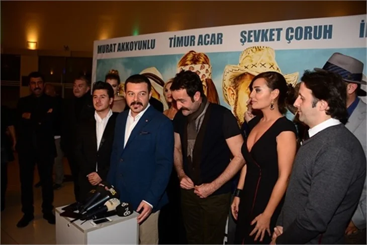 Derya Baykal uyardı: Dik dur kızım!