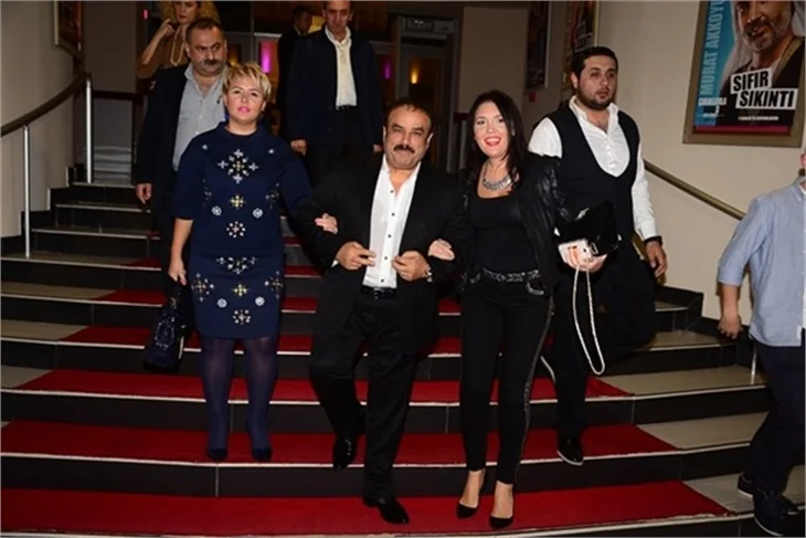 Derya Baykal uyardı: Dik dur kızım!