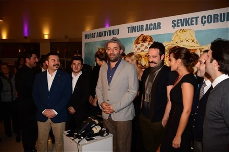 Derya Baykal uyardı: Dik dur kızım!