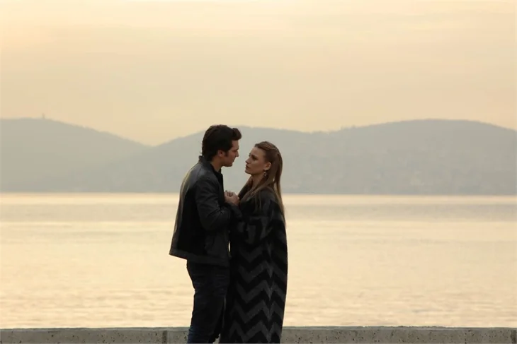 Medcezir'de aşk yeniden!
