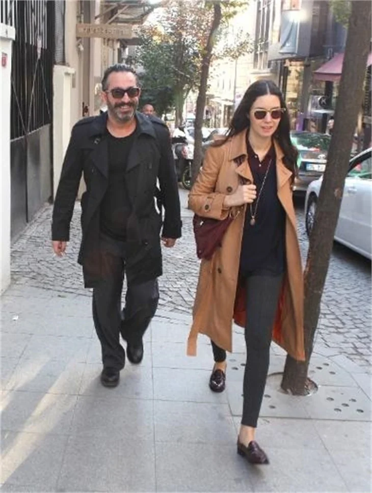 Cem Yılmaz'la boşandı ama...