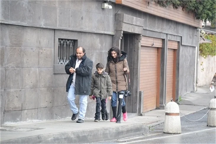 Arap turistler kaldıkları evi bastı!