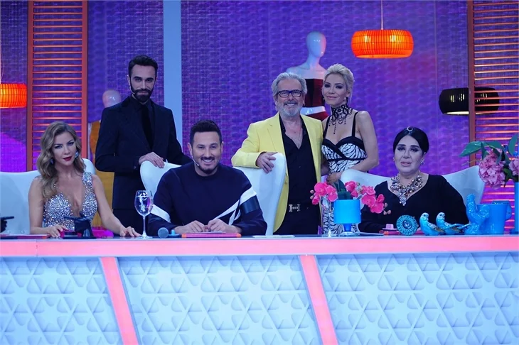 'Bu Tarz Benim"de 'Kostüm Partisi'