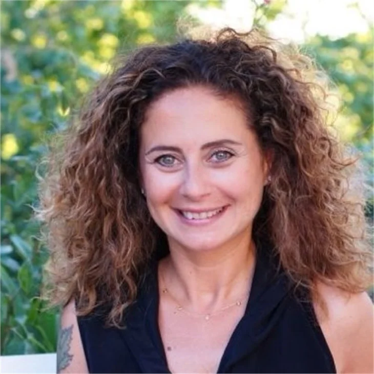Esra Akkaya: Anneliği Tuba'dan öğrendim!