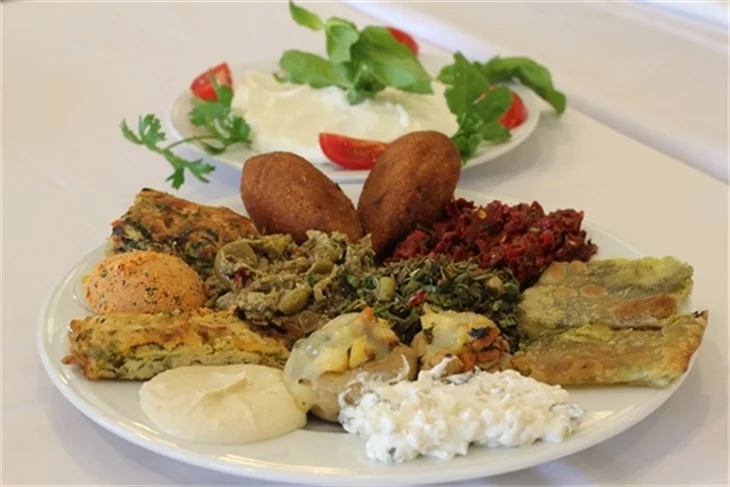 Hak Evrensel'de bir kahvaltı sadece kahvaltı değildir!