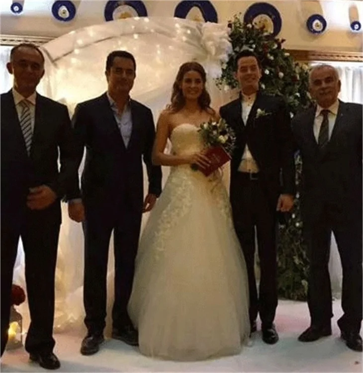 Alp Kırşan ile Zeynep Dörtkardeşler evlendi!
