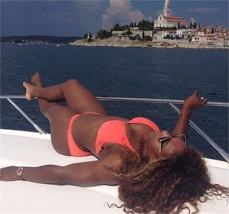 2014 yılında ünlülerin paylaştığı en seksi Instagram pozları!