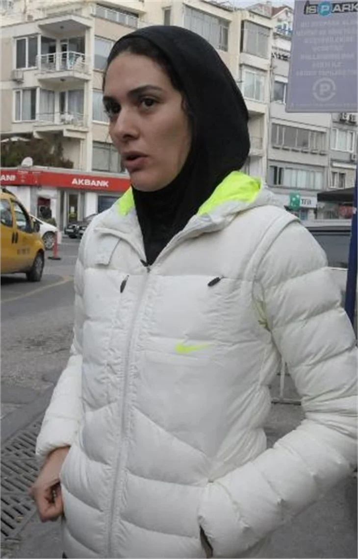 Bergüzar Korel 'Paramparça' sorusuna ne dedi?