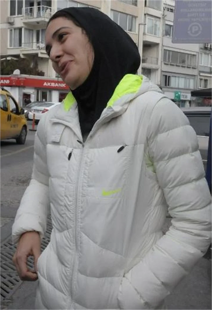 Bergüzar Korel 'Paramparça' sorusuna ne dedi?