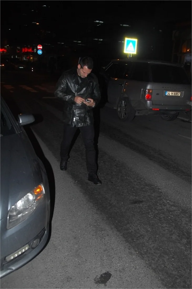 Bergüzar Korel'in partisine ünlü akını!