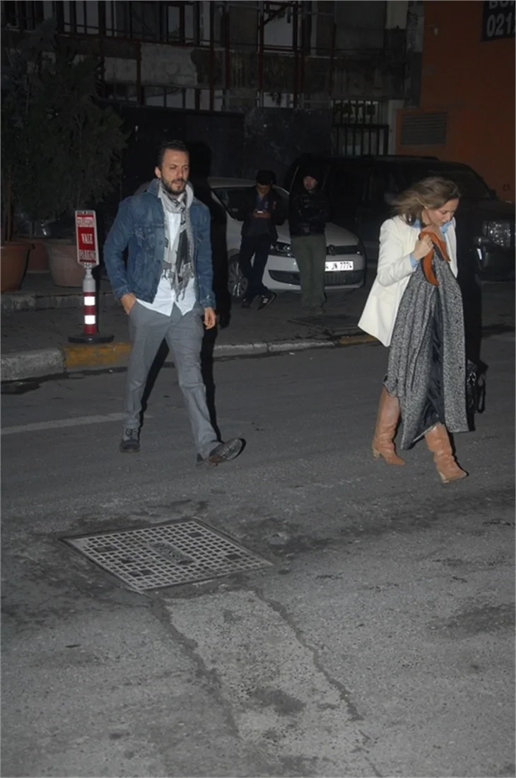 Bergüzar Korel'in partisine ünlü akını!