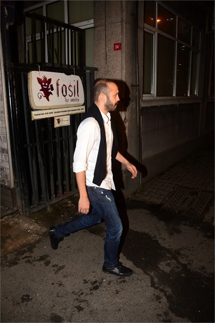 Bergüzar Korel'in partisine ünlü akını!