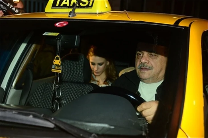 Bergüzar Korel'in partisine ünlü akını!